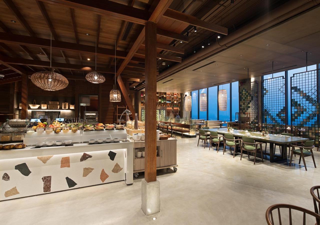 Ad Lib Hotel Khon Kaen Exterior photo
